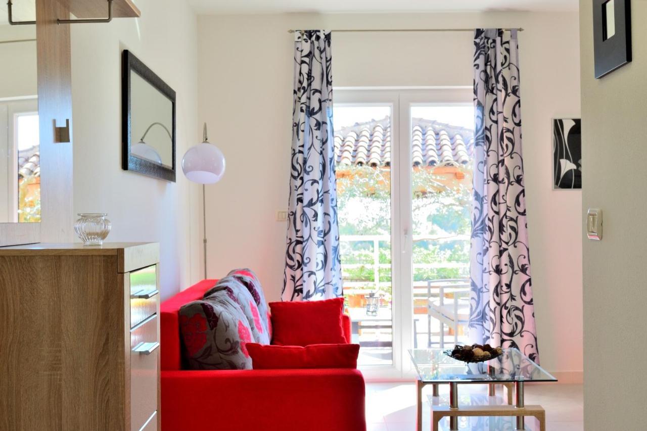 Apartment Domus Lauri Umag Ngoại thất bức ảnh