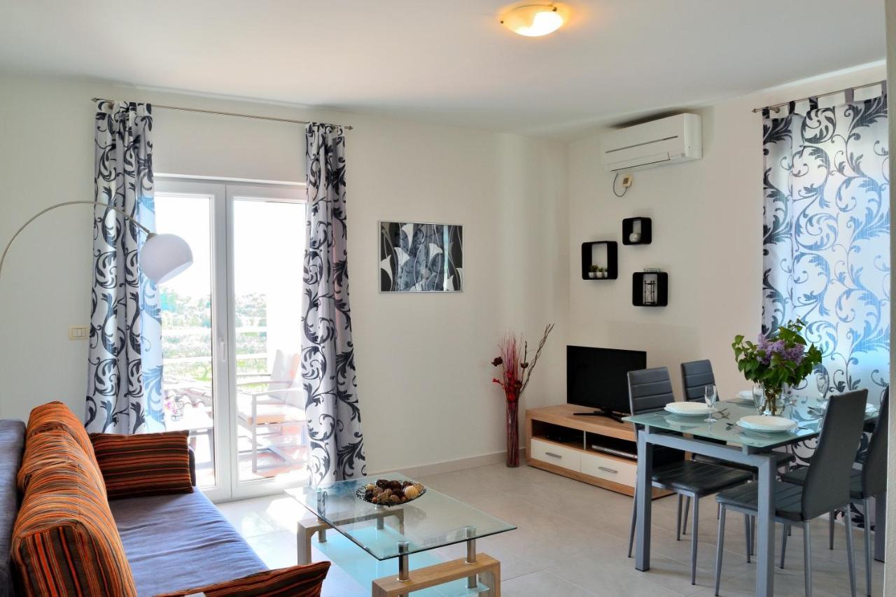 Apartment Domus Lauri Umag Ngoại thất bức ảnh